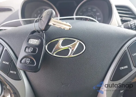 2016 Hyundai Elantra Se from USA, damaged, VIN 5NPDH4AE2GH757796